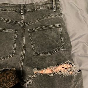 Bum rip high waisted skinny jeans